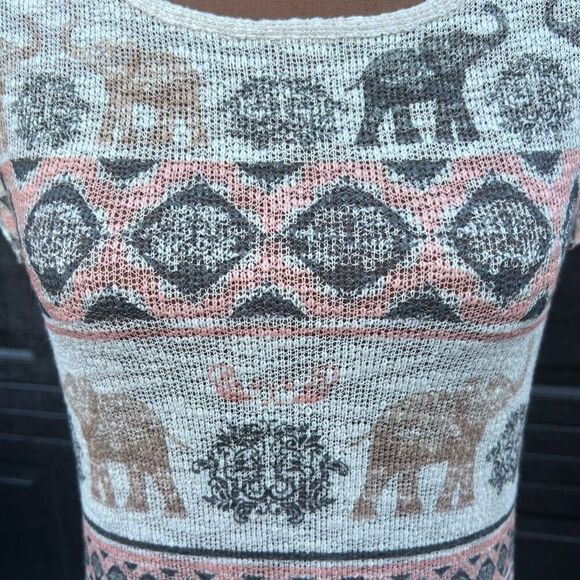 Ginger G Loose Knit Lightweight Elephant Boho Print Short Sleeve, Women’s Small - Picture 5 of 7